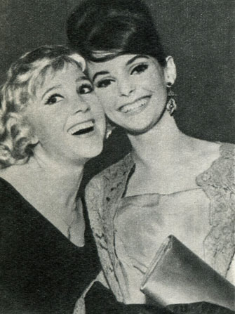 Надежда Румянцева и Сьюзен Страссберг на III Международном кинофестивале в Москве (1963 г.)