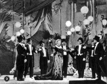 Сцены из спектаклей Венского т-ра оперетты: 'Весёлая вдова' Легара